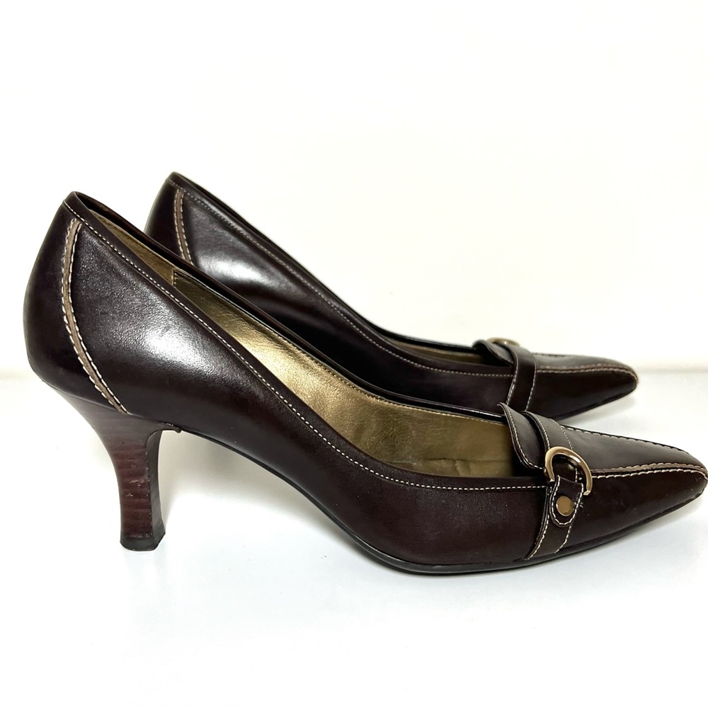 Circa Joan & David Dark Brown Leather Loafer 3” Heel With Gold Buckle Size 9 M - Picture 3 of 10